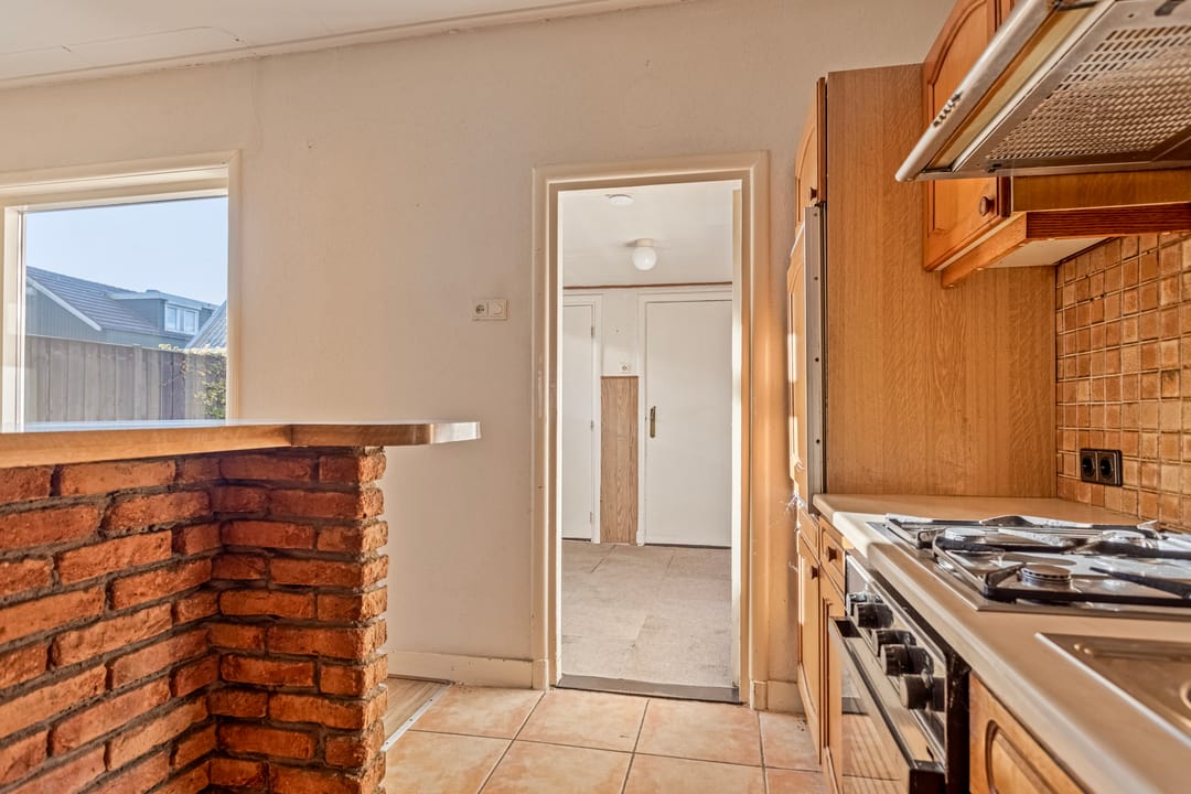 Photo 13 of Schoolstraat 42