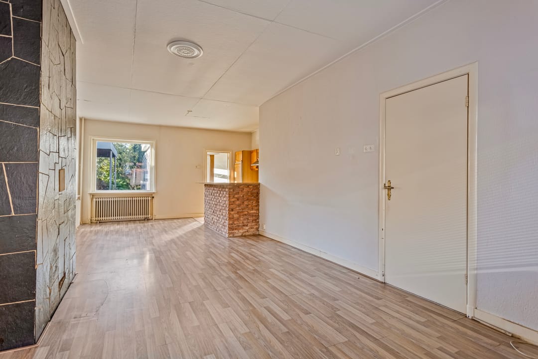 Photo 8 of Schoolstraat 42