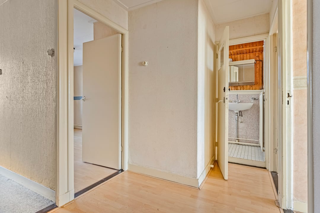 Photo 16 of Schoolstraat 42