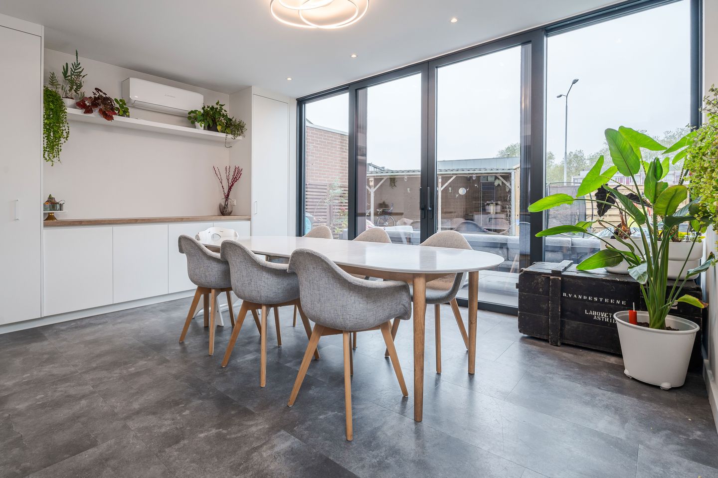 Foto 19 van Desiree Geeraertstraat 24