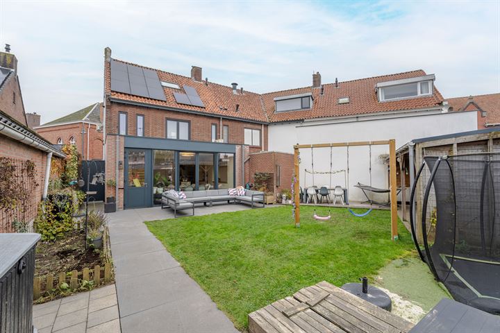 View photo 60 of Desiree Geeraertstraat 24