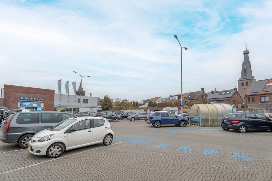 Foto 61 van Desiree Geeraertstraat 24