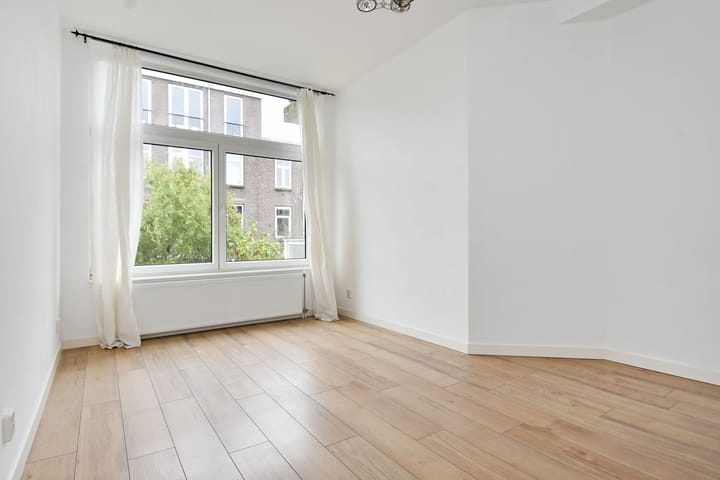 Photo 19 of Arnhemsestraat 52