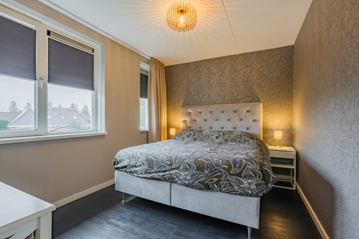 Photo 23 of Pimpernel 15