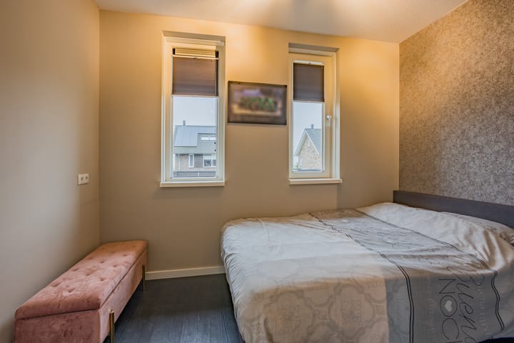 Photo 30 of Pimpernel 15