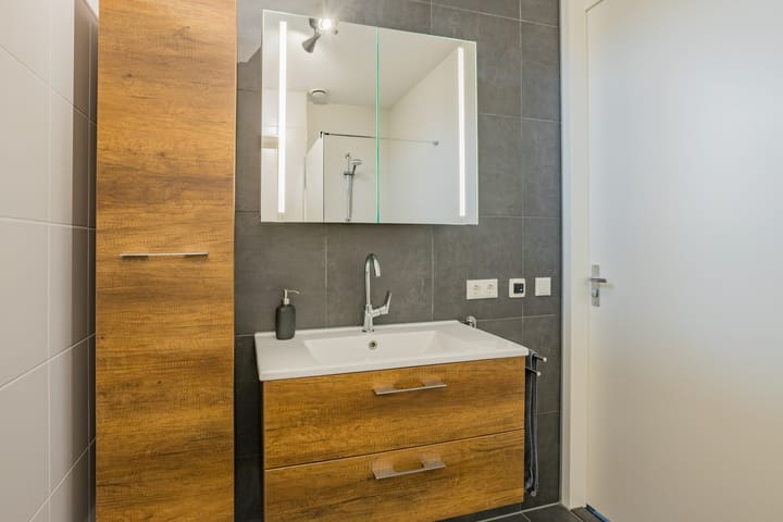 Photo 34 of Pimpernel 15