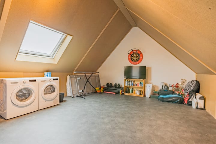 Photo 35 of Pimpernel 15