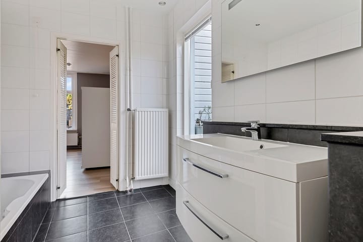 Foto 17 van Lindenplein 12