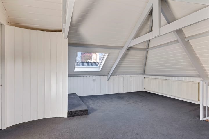 Foto 22 van Lindenplein 12