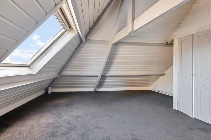 Foto 25 van Lindenplein 12