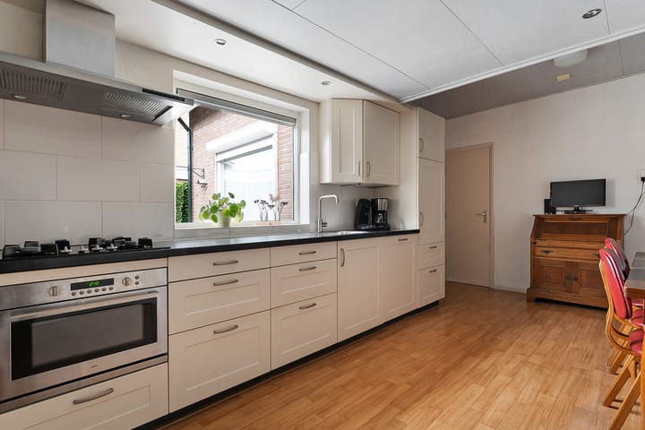 Foto 9 van Koelmansstraat 13-A