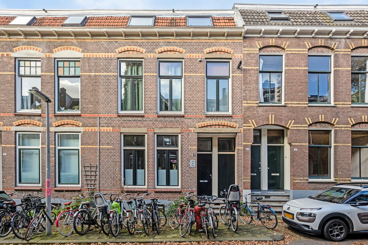 Bekijk foto 1 van Pastoor Bosstraat 46-A