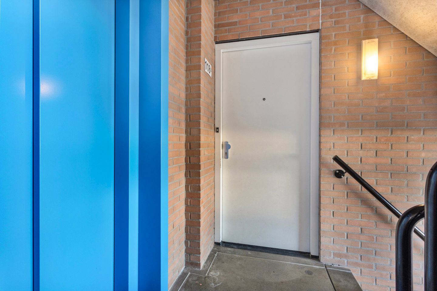 Photo 5 of Amsterdamsevaart 118-A