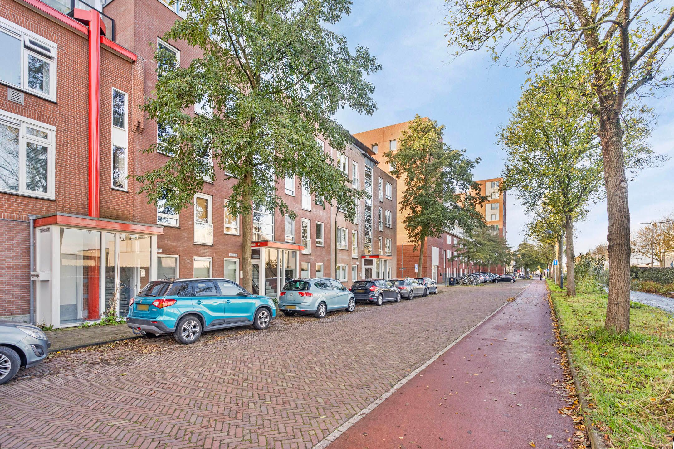 Photo 33 of Amsterdamsevaart 118-A