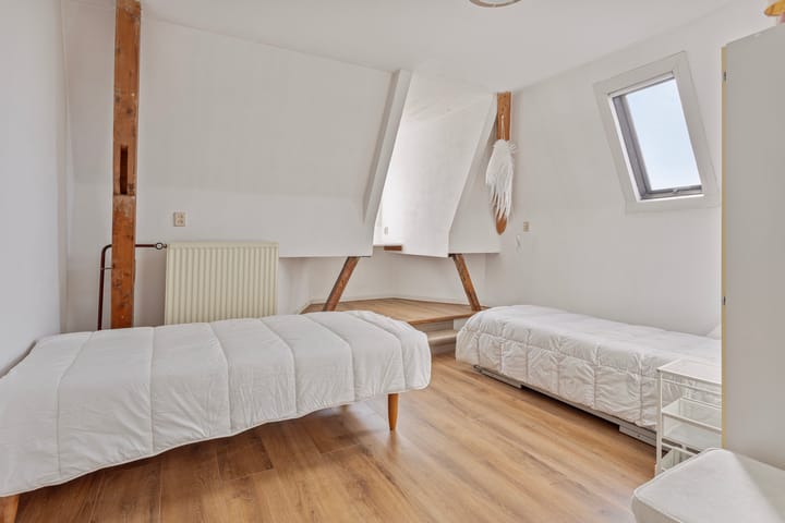 Foto 34 van Noordeindeplein 2-B