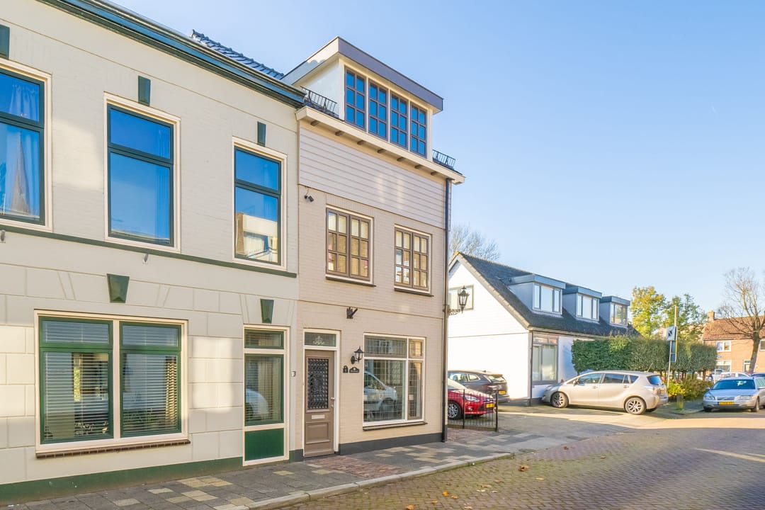 Photo 37 of Mauritsstraat 6