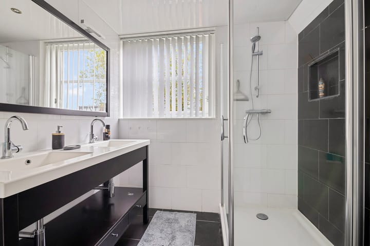 Photo 29 of Mr. Pieter Jelles Troelstrawei 21