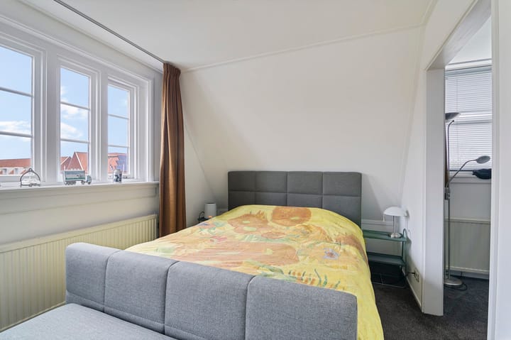 Photo 31 of Mr. Pieter Jelles Troelstrawei 21