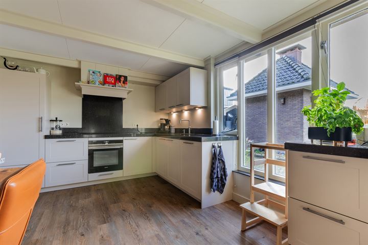 View photo 7 of Dorpsstraat 32