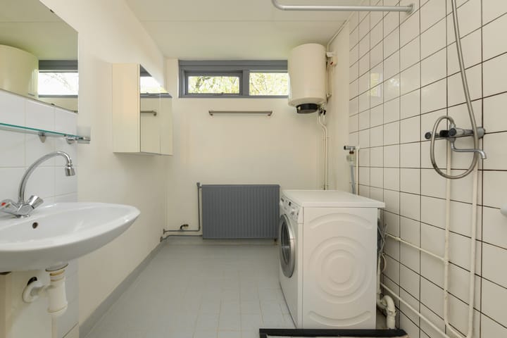 Foto 15 van van Hamelstraat 54