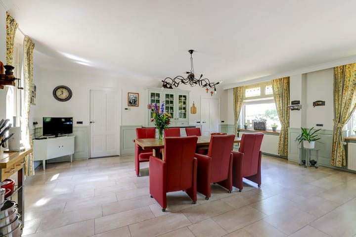 Foto 14 van Leemweg 6