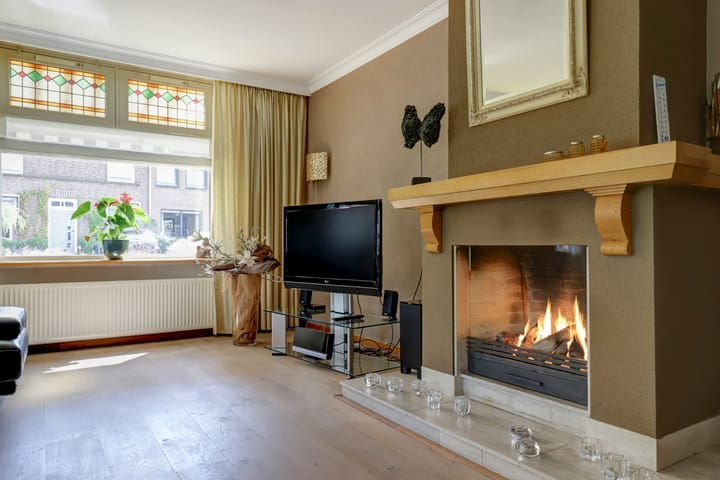 Foto 8 van Leemweg 6