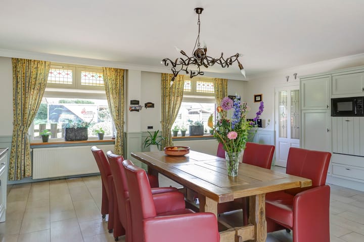 Foto 16 van Leemweg 6