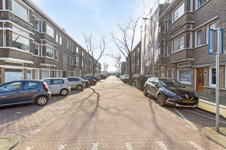 Bekijk foto 26 van Van Heutszstraat 46