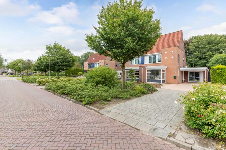 Foto 9 van Visarend 7