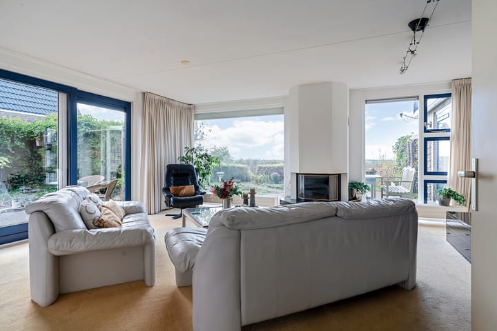 Photo 9 of Wetterbies 24