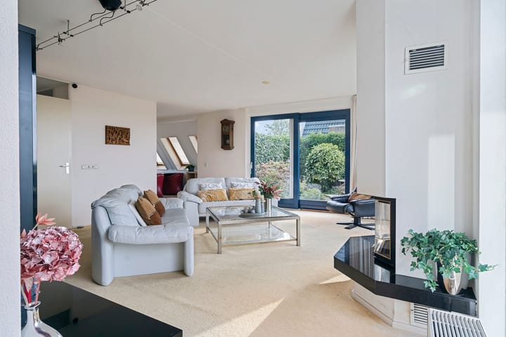 Photo 11 of Wetterbies 24