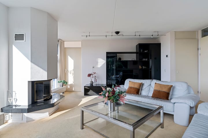 Photo 16 of Wetterbies 24