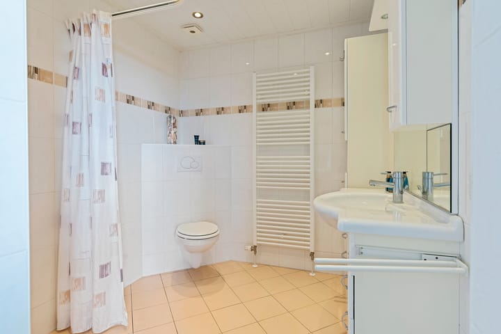 Photo 25 of Wetterbies 24