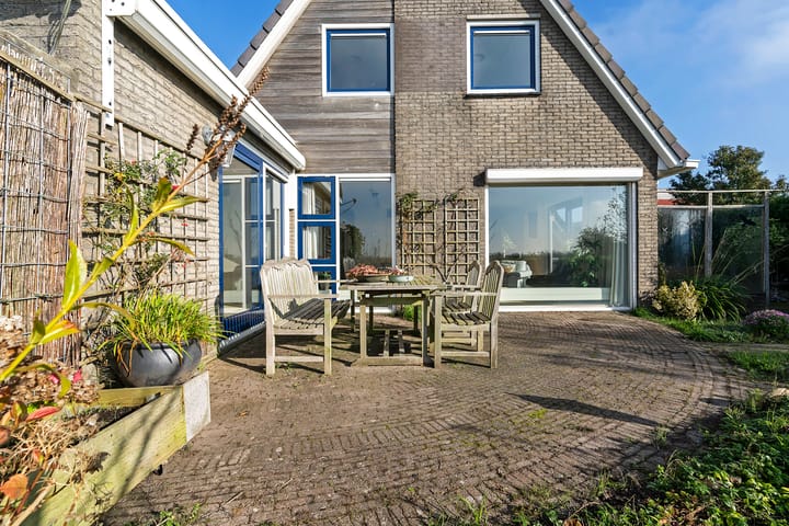 Photo 57 of Wetterbies 24