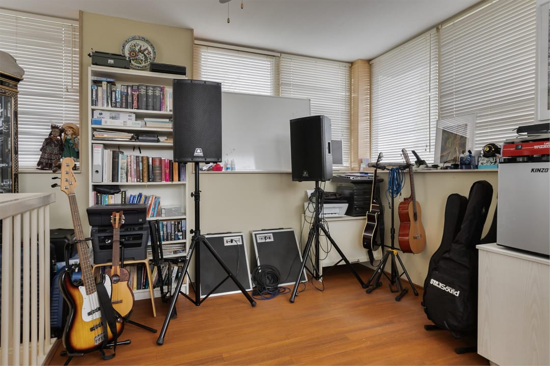 Photo 31 of Orinocostroom 19