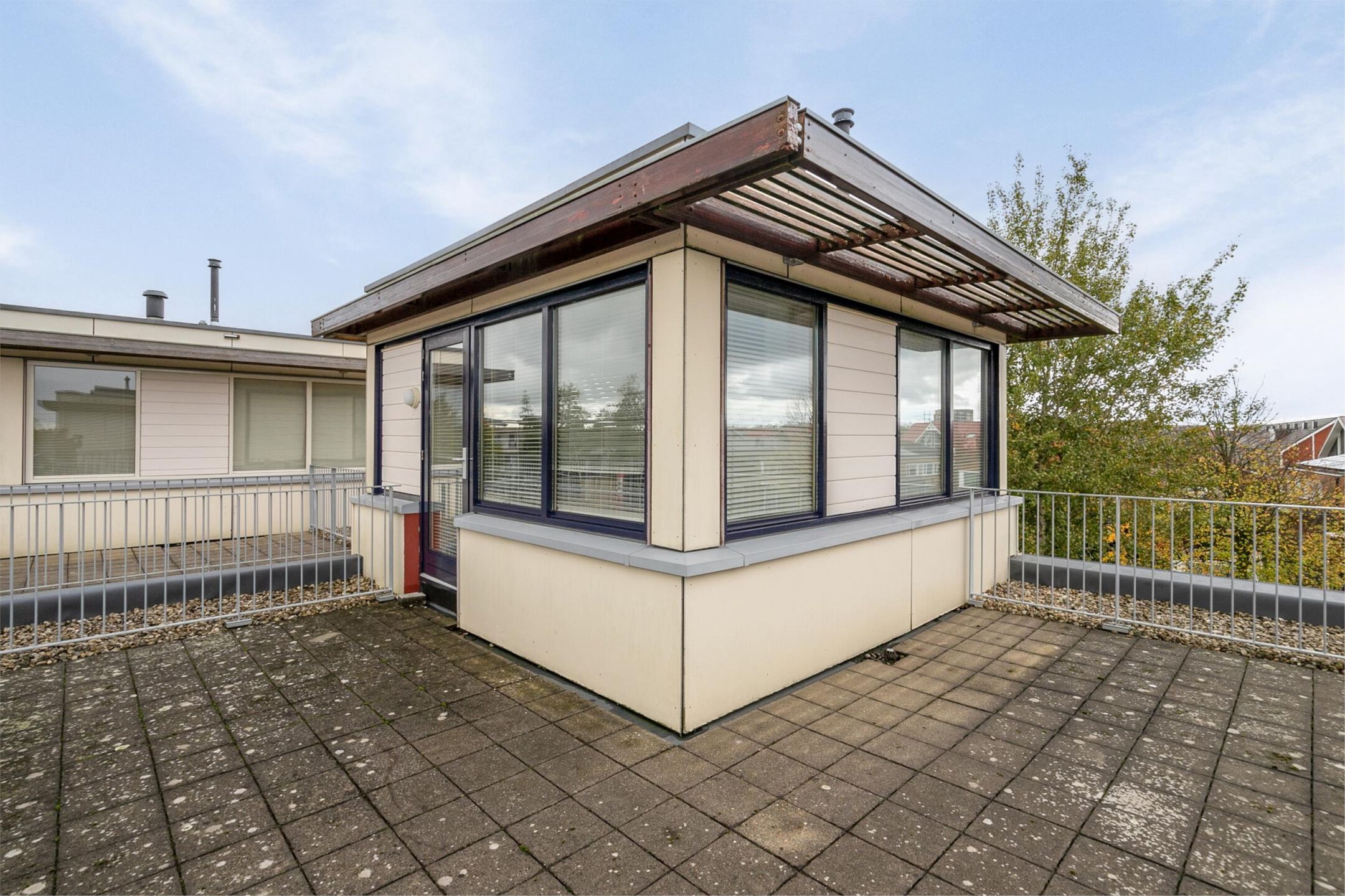 Photo 36 of Orinocostroom 19