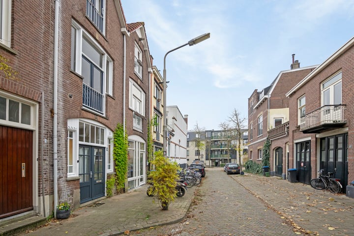 View photo 6 of Sweersstraat 6