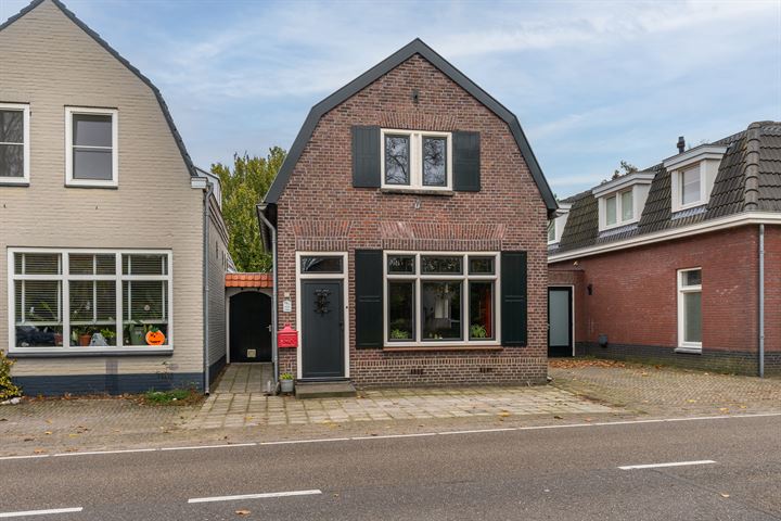 View photo 4 of Theerestraat 64