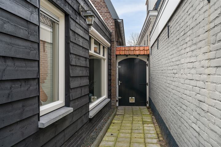 View photo 26 of Theerestraat 64