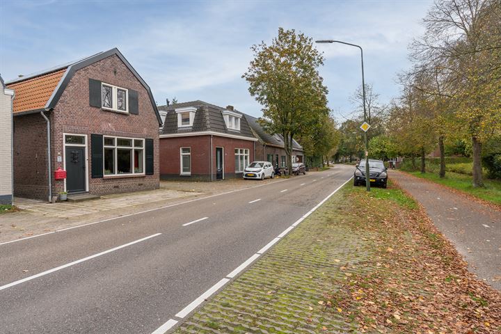 View photo 43 of Theerestraat 64