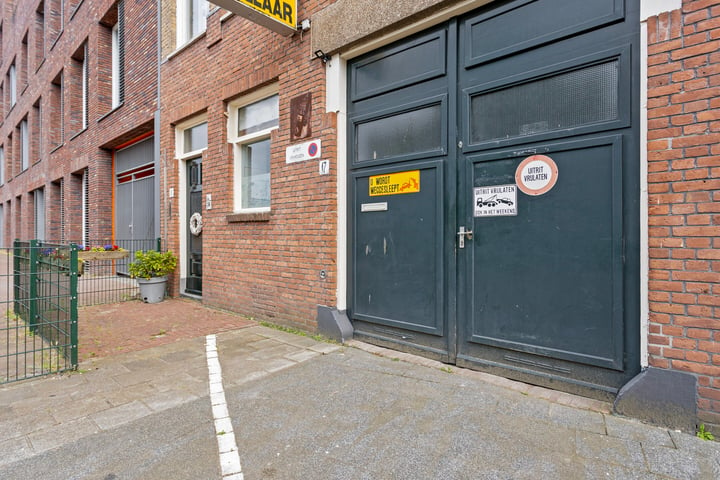 Bekijk foto 49 van Zaanstraat 17