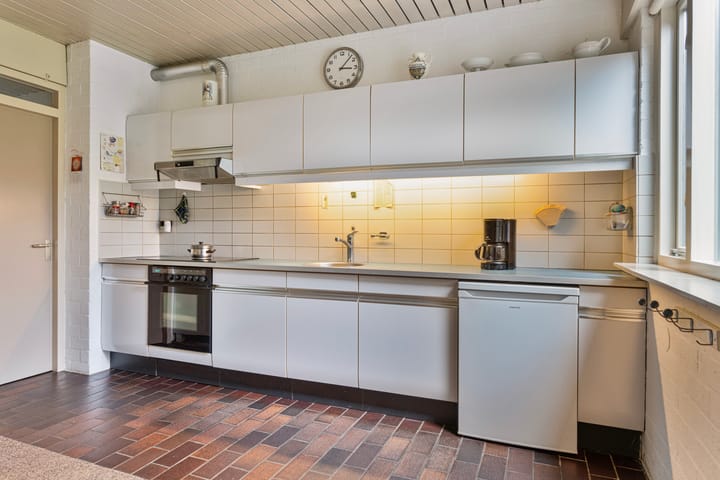 Photo 20 of Sint Servatiusstraat 34