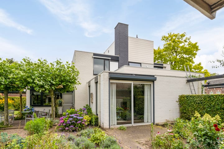 Photo 40 of Sint Servatiusstraat 34