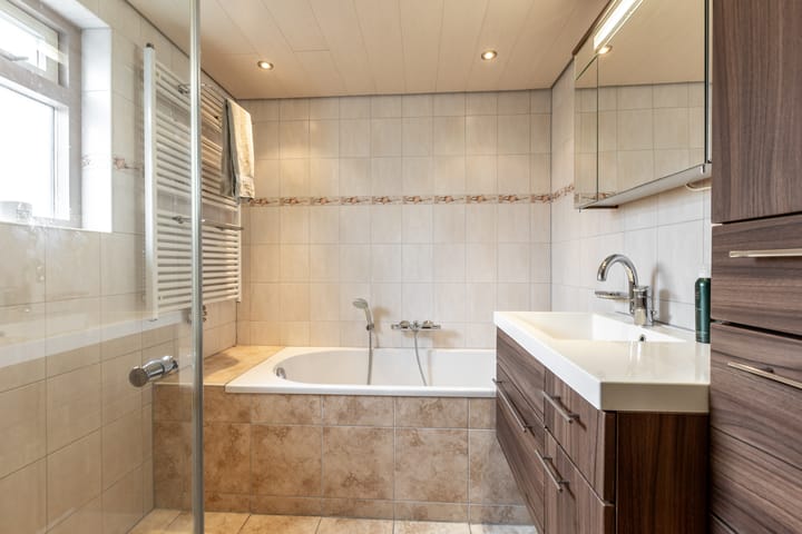 Foto 3 van Middelweg 45