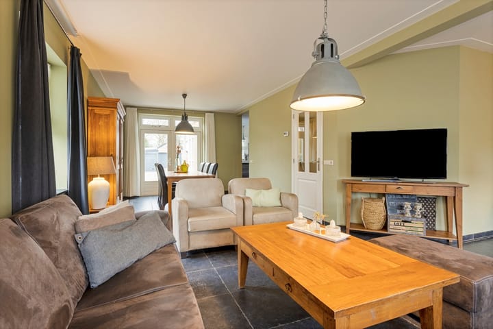 Foto 10 van van der Duinstraat 102-A