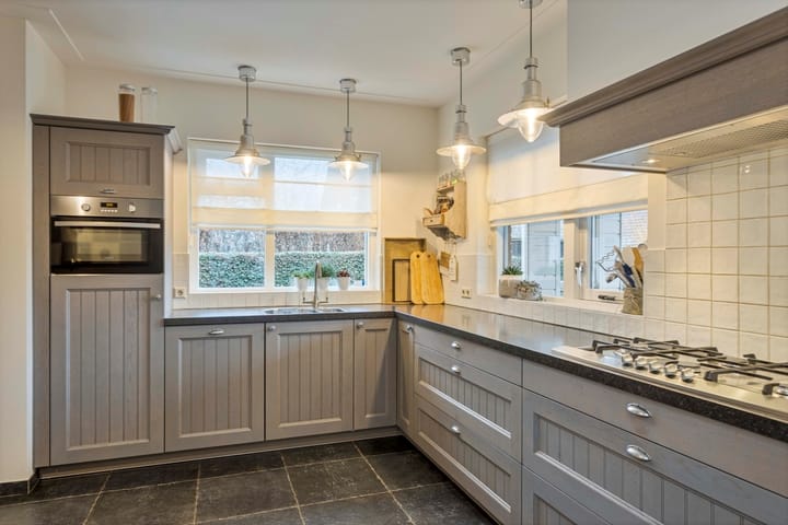 Foto 12 van van der Duinstraat 102-A