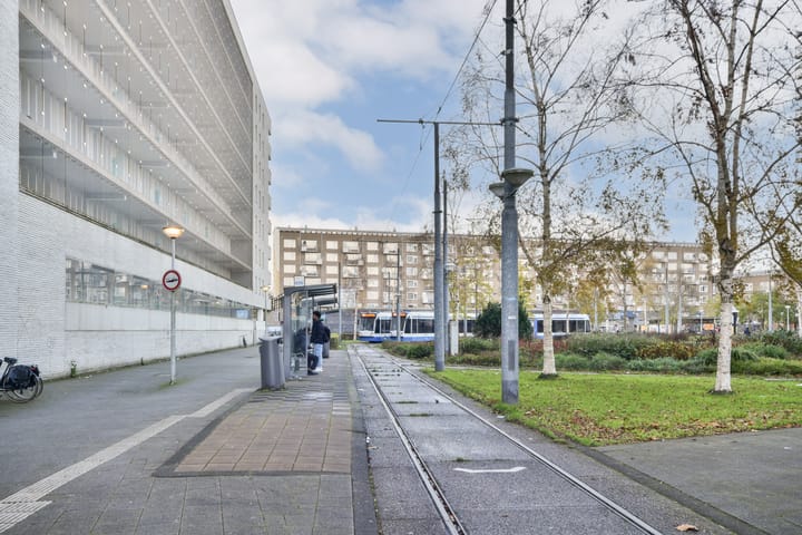 Foto 19 van Burgemeester Röellstraat 616