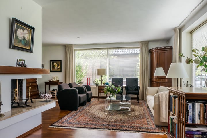 Foto 10 van Hoenderloseweg 67