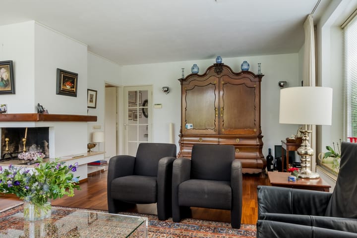 Foto 11 van Hoenderloseweg 67