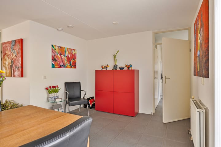 Photo 11 of Regenwulp 5